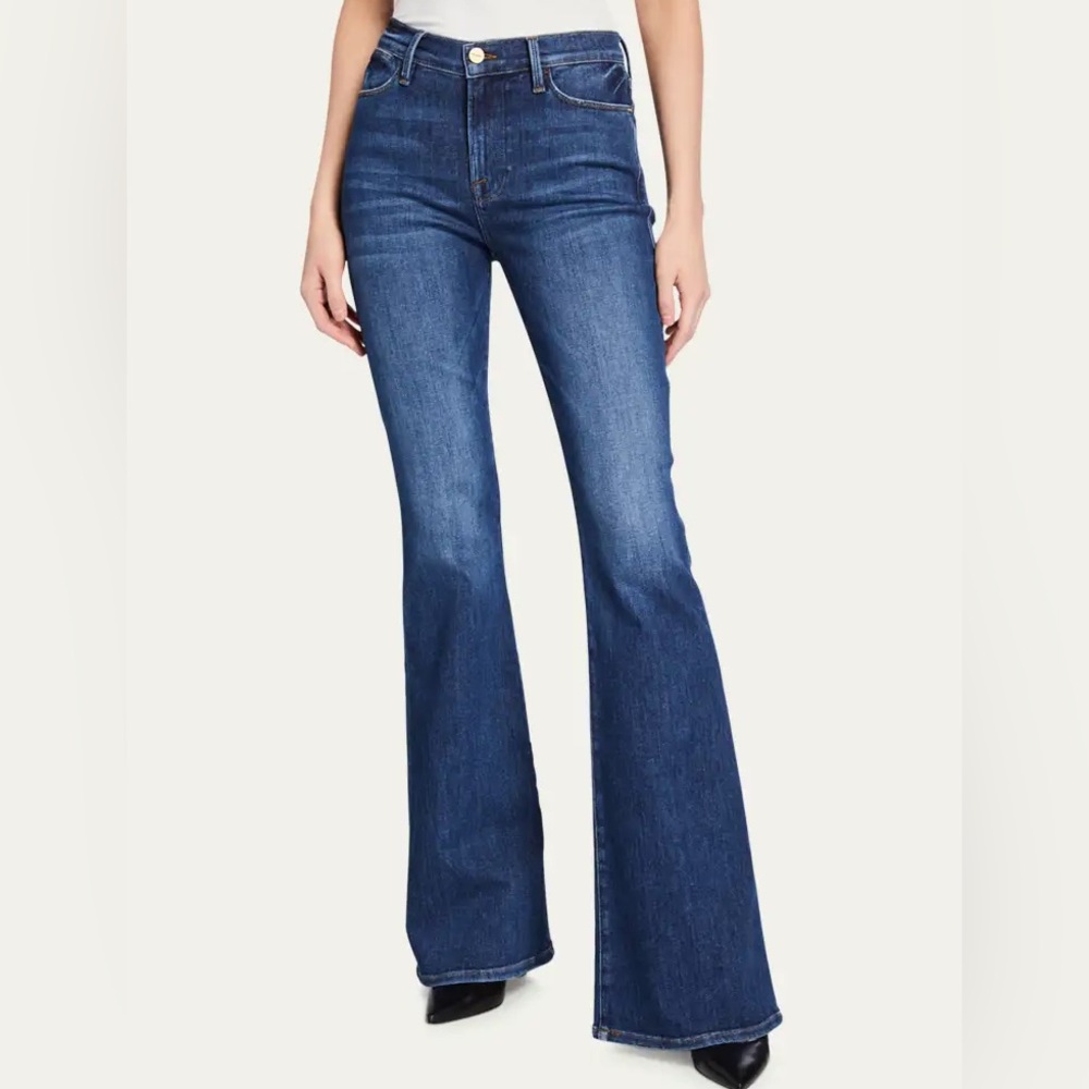 Frame Le High Flare size 28 jeans in color Bestia never worn